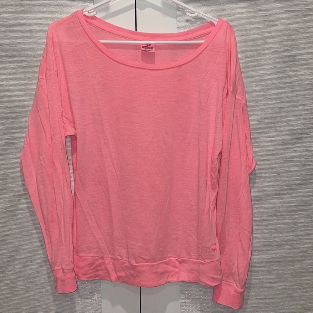 VICTORIAS SECRET PINK CREWNECK SHIRT! Size: SMALL. PERFECT CONDTION!